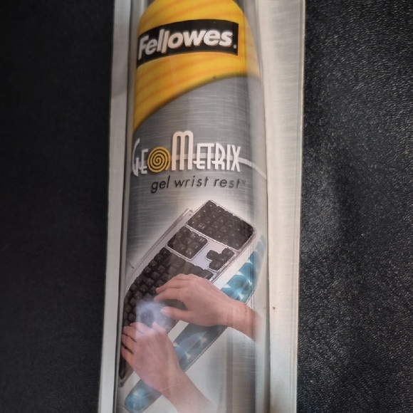Other - Fellowes Geometrix Gel Wrist Rest - Blue Accent